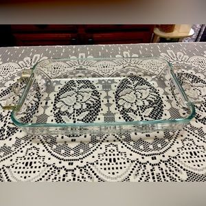 16 inch Pyrex with handles